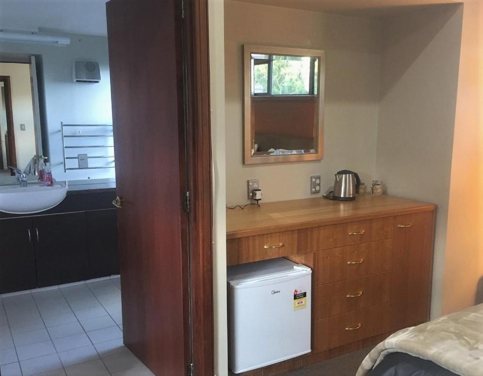 18 Jollies Pass Road - 348 Garden Studio Villa แฮนเมอร์สปริงส์ ภายนอก รูปภาพ